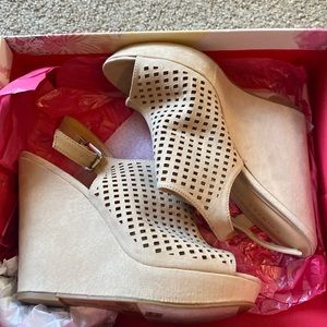 Chinese Laundry wedge sandal.